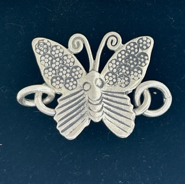 TG15 -Hill Tribe Silver Butterfly S Clasp