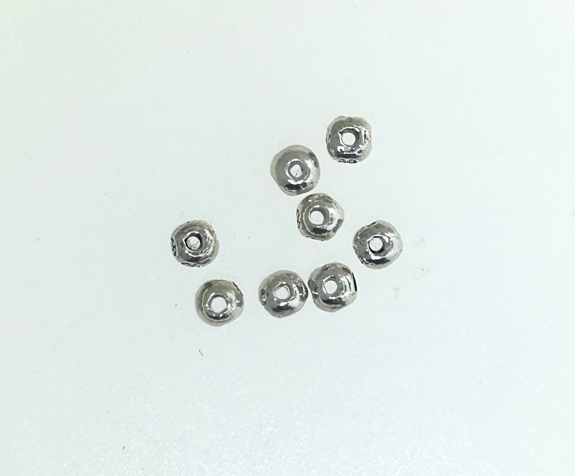 HB23 - Hill Tribe Silver Roundell 20 Pcs