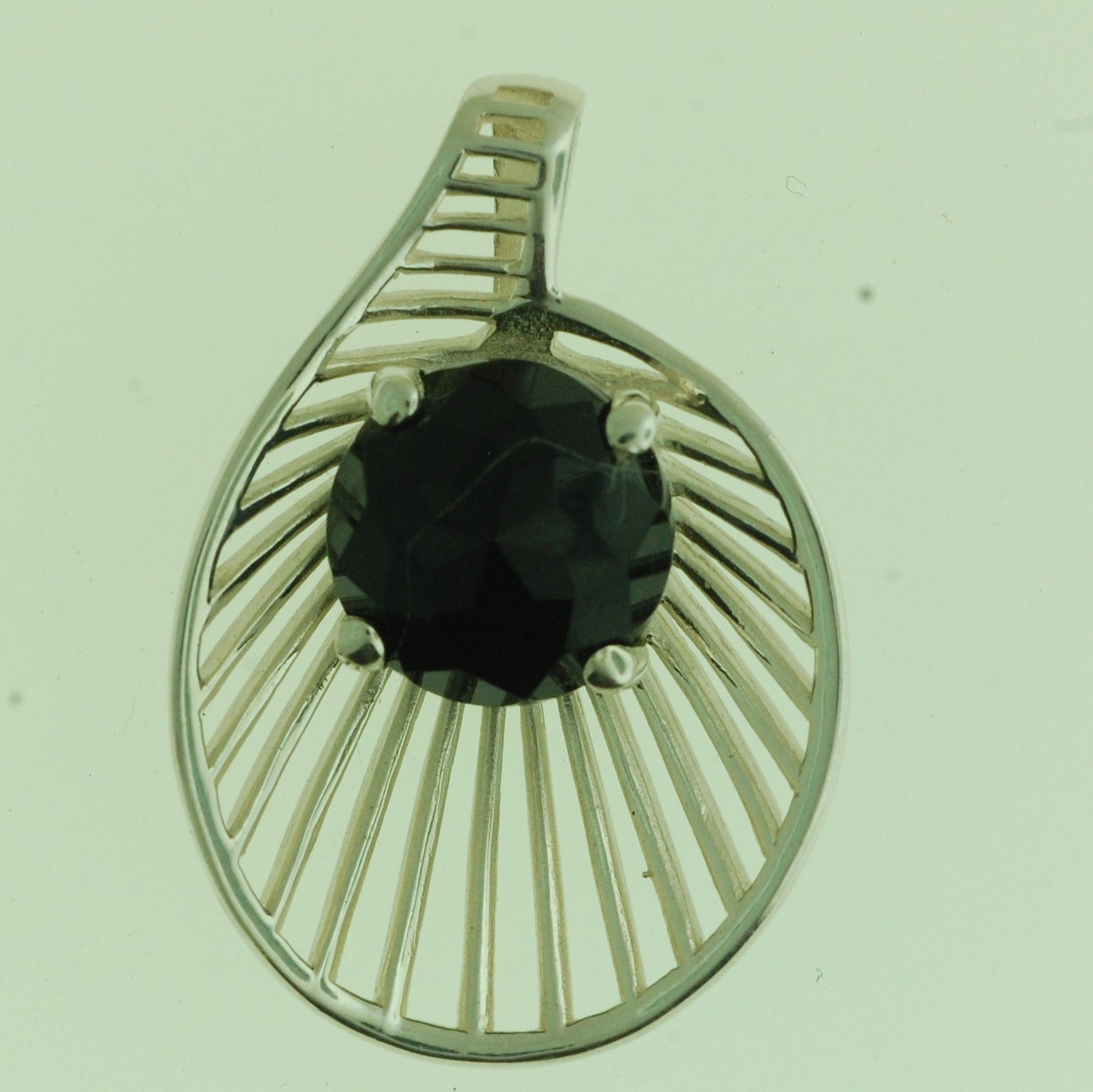 PS07- Sterling Silver Flower  Pendant with Black Onyx